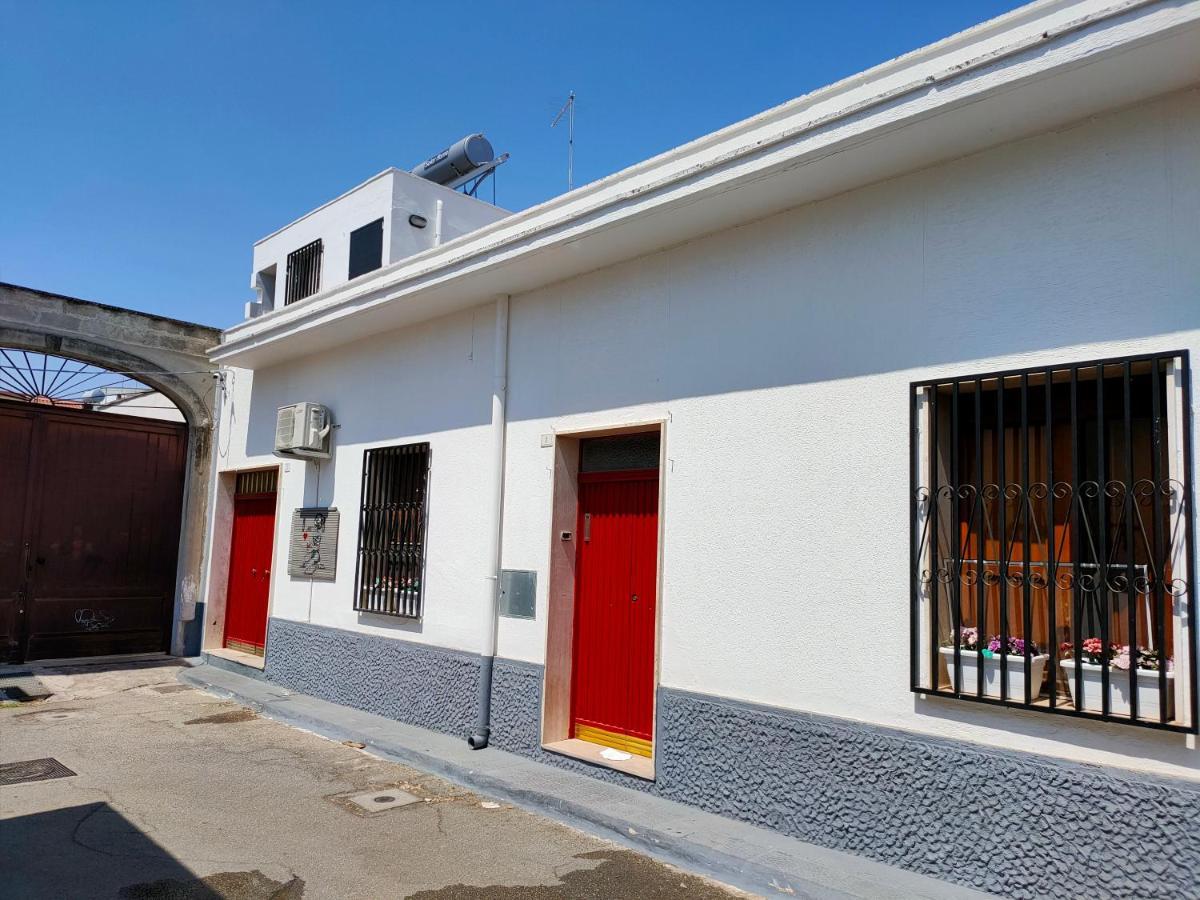 Casa Vacanza In Pieno Centro Storico Vicino Ostuni E La Riserva Di Torre Quaceto Сан-Вито-деи- Норманни Экстерьер фото