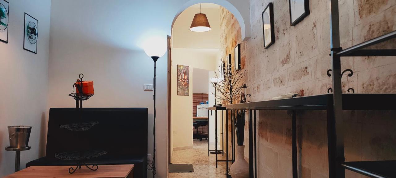 Casa Vacanza In Pieno Centro Storico Vicino Ostuni E La Riserva Di Torre Quaceto Сан-Вито-деи- Норманни Экстерьер фото